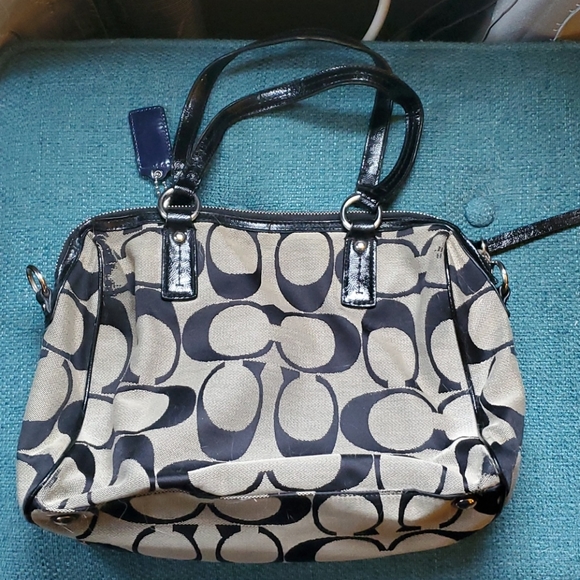 Coach Handbag - Picture 2 of 14